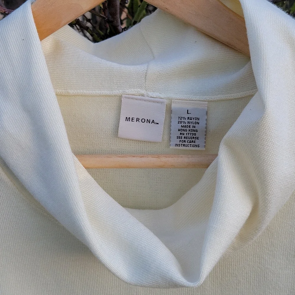 Merona Cream Sleeveless Turtleneck Ladies Sweater Size Large - Picture 2 of 6